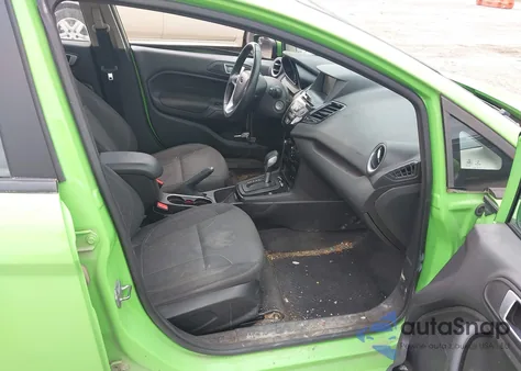 2015 Ford Fiesta Se z USA, uszkodzony, nr VIN 3FADP4BJXFM218744